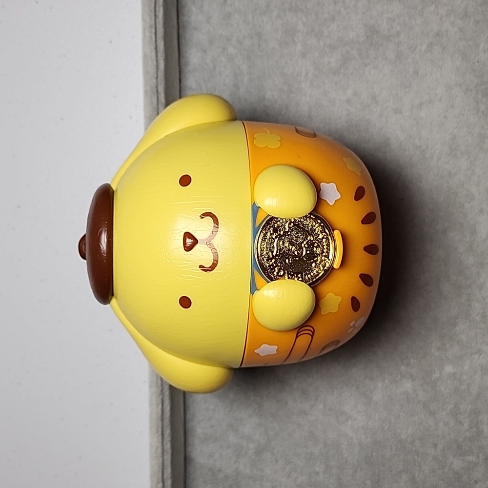 Pompompurin coin bank